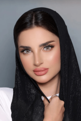 Lumunous monthly contact lenses -Mel